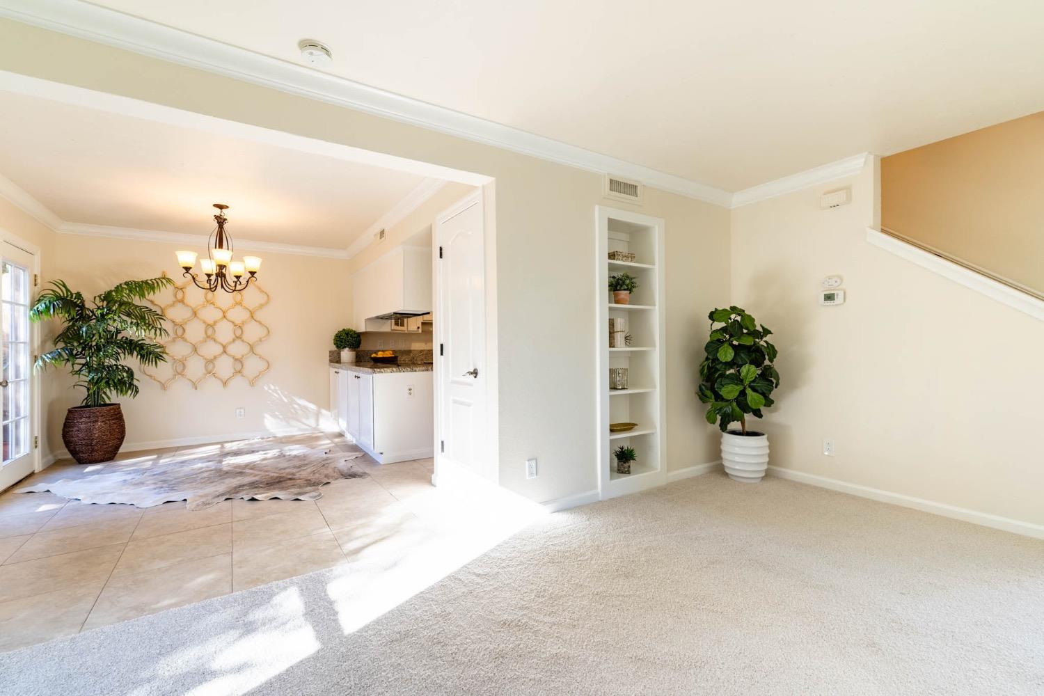 Detail Gallery Image 7 of 27 For 5864 Sequoia Ct, Rocklin,  CA 95677 - 3 Beds | 2 Baths