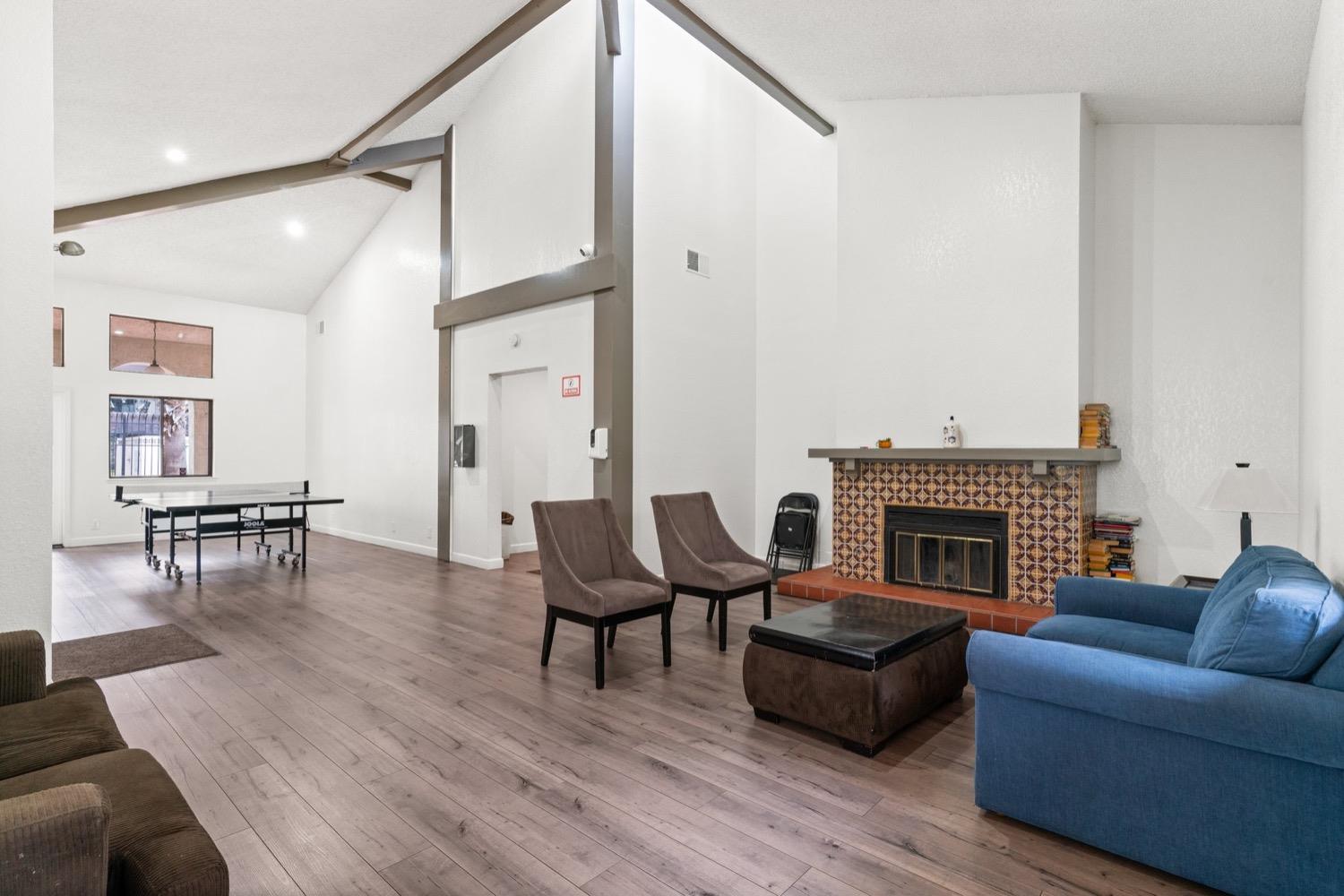 Detail Gallery Image 4 of 36 For 39865 Cedar Blvd #131,  Newark,  CA 94560 - 3 Beds | 2 Baths