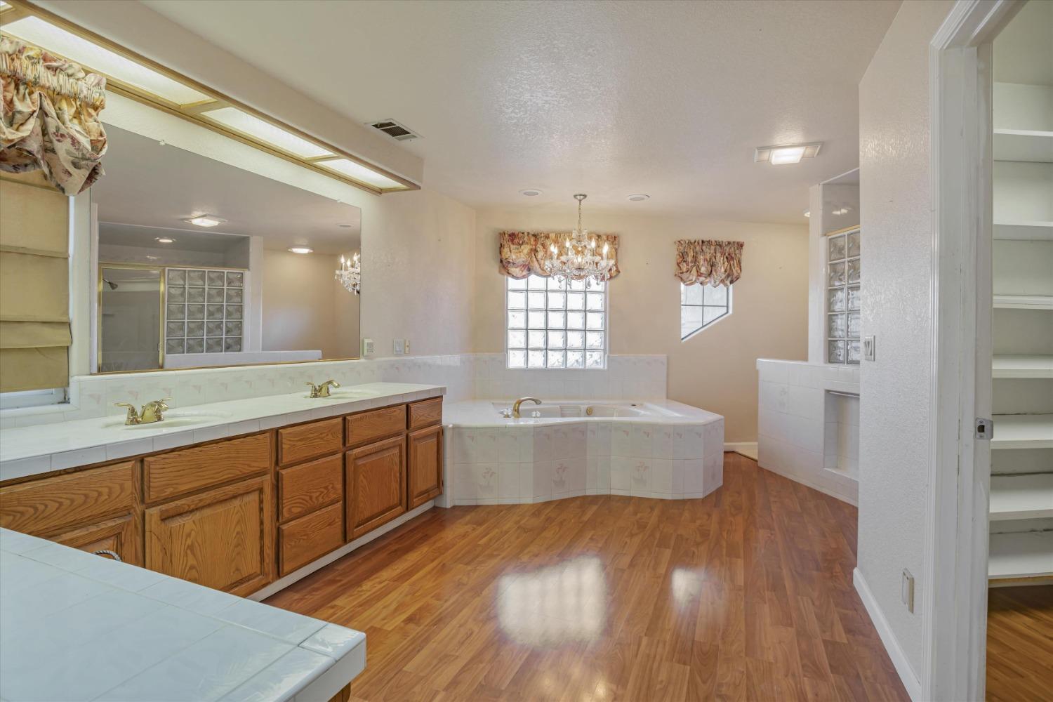 Detail Gallery Image 60 of 89 For 12870 Gross Ct, Galt,  CA 95632 - 4 Beds | 4/1 Baths