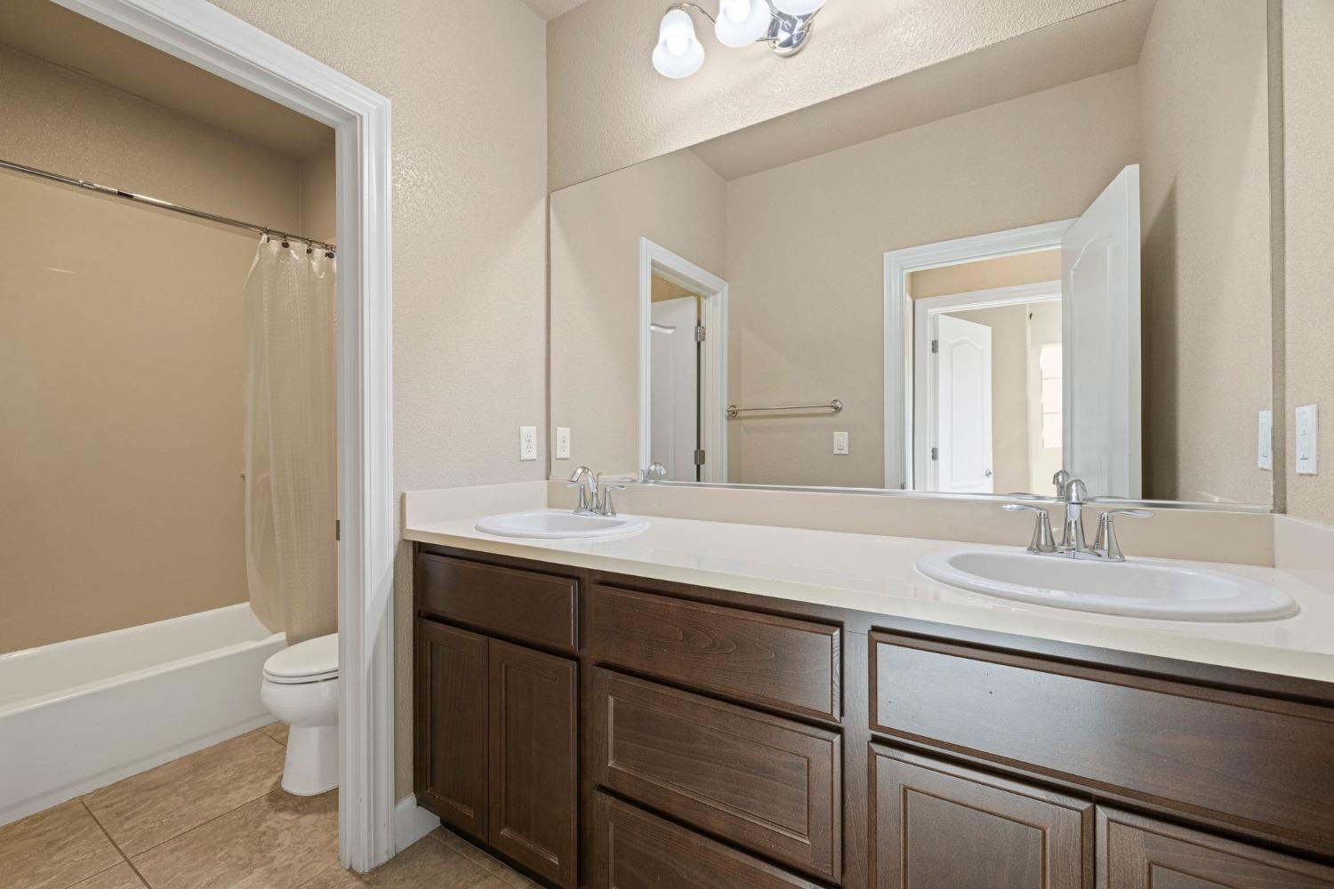 Detail Gallery Image 29 of 47 For 4004 Bari Dr, El Dorado Hills,  CA 95762 - 3 Beds | 2/1 Baths