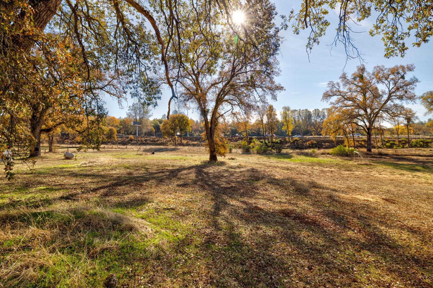 Detail Gallery Image 6 of 76 For 5730 Gold Leaf Ln, Placerville,  CA 95667 - 3 Beds | 2/1 Baths