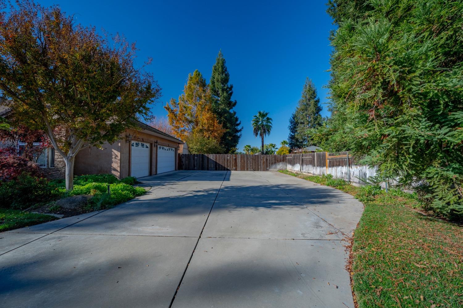 Detail Gallery Image 2 of 83 For 5825 N Krotik Ct, Atwater,  CA 95301 - 4 Beds | 3 Baths