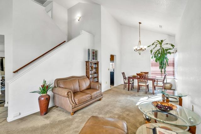 Detail Gallery Image 9 of 53 For 6 Starview Ct, Sacramento,  CA 95823 - 4 Beds | 2/1 Baths