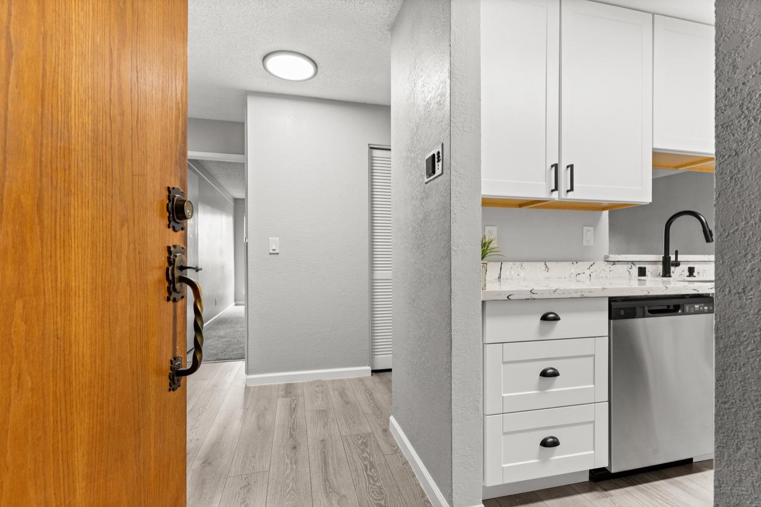 Detail Gallery Image 5 of 36 For 39865 Cedar Blvd #131,  Newark,  CA 94560 - 3 Beds | 2 Baths