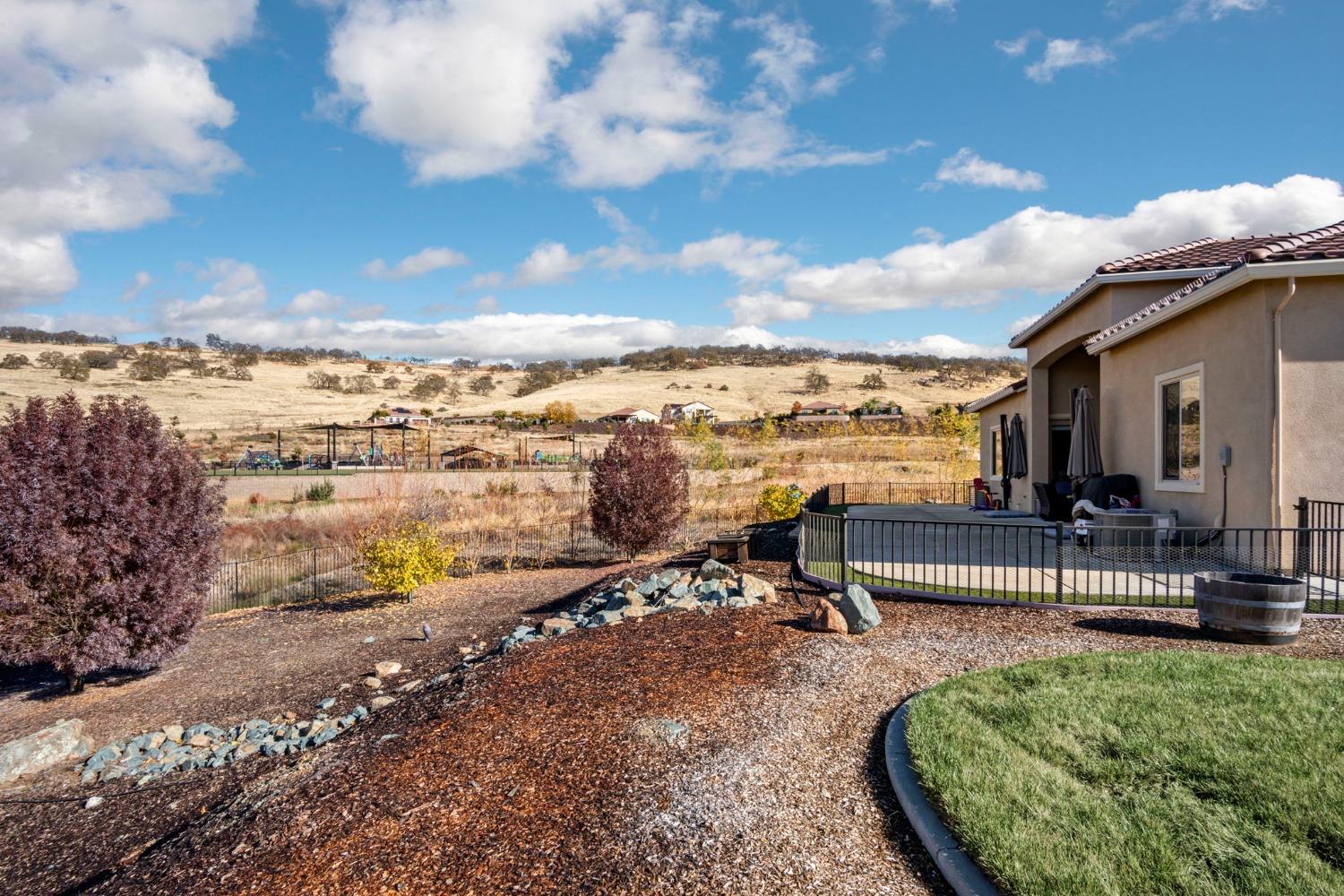 Detail Gallery Image 59 of 83 For 1850 Blackstone Pkwy, El Dorado Hills,  CA 95762 - 4 Beds | 3/1 Baths