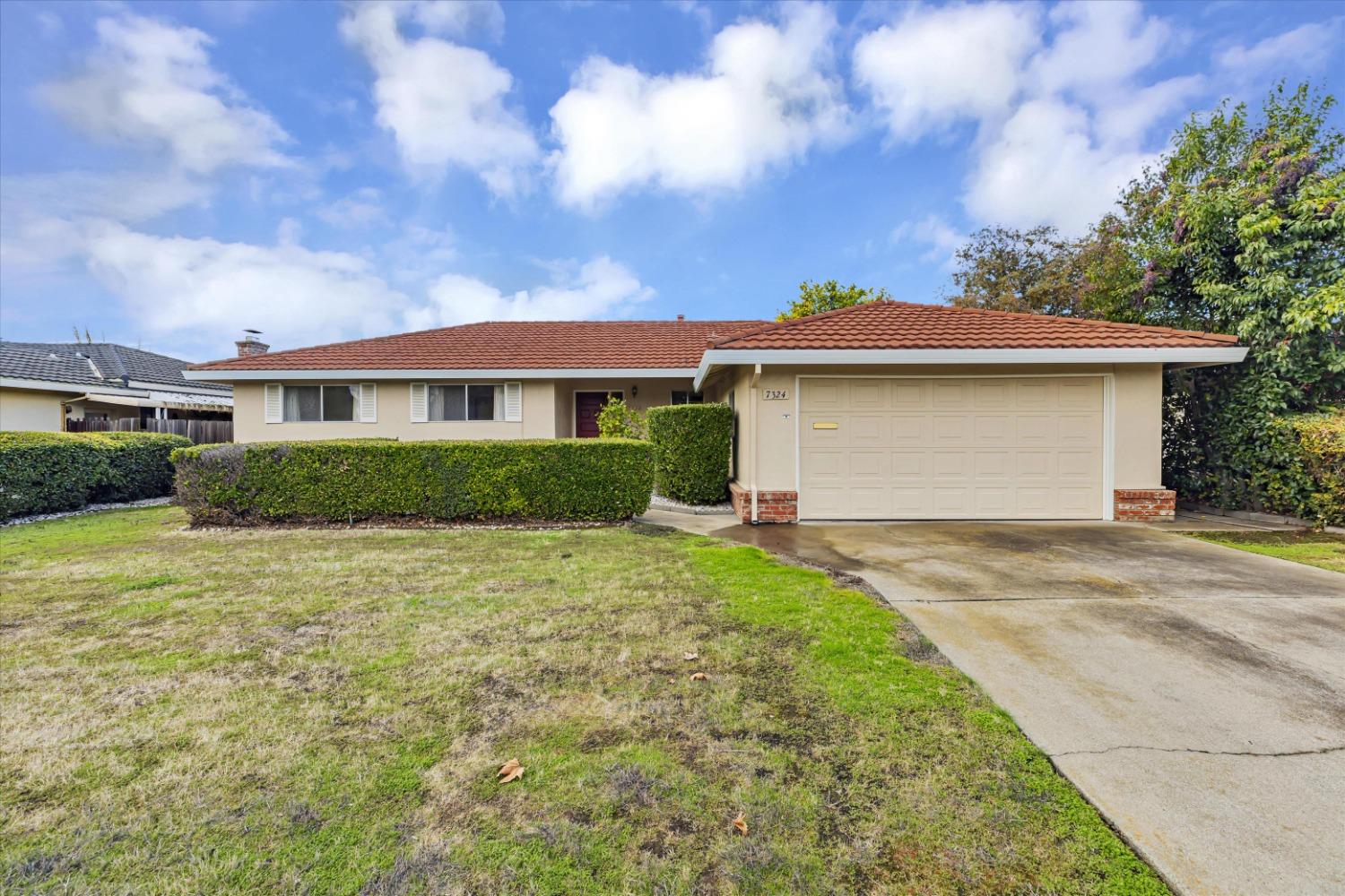 Barr Way, Sacramento CA 95831