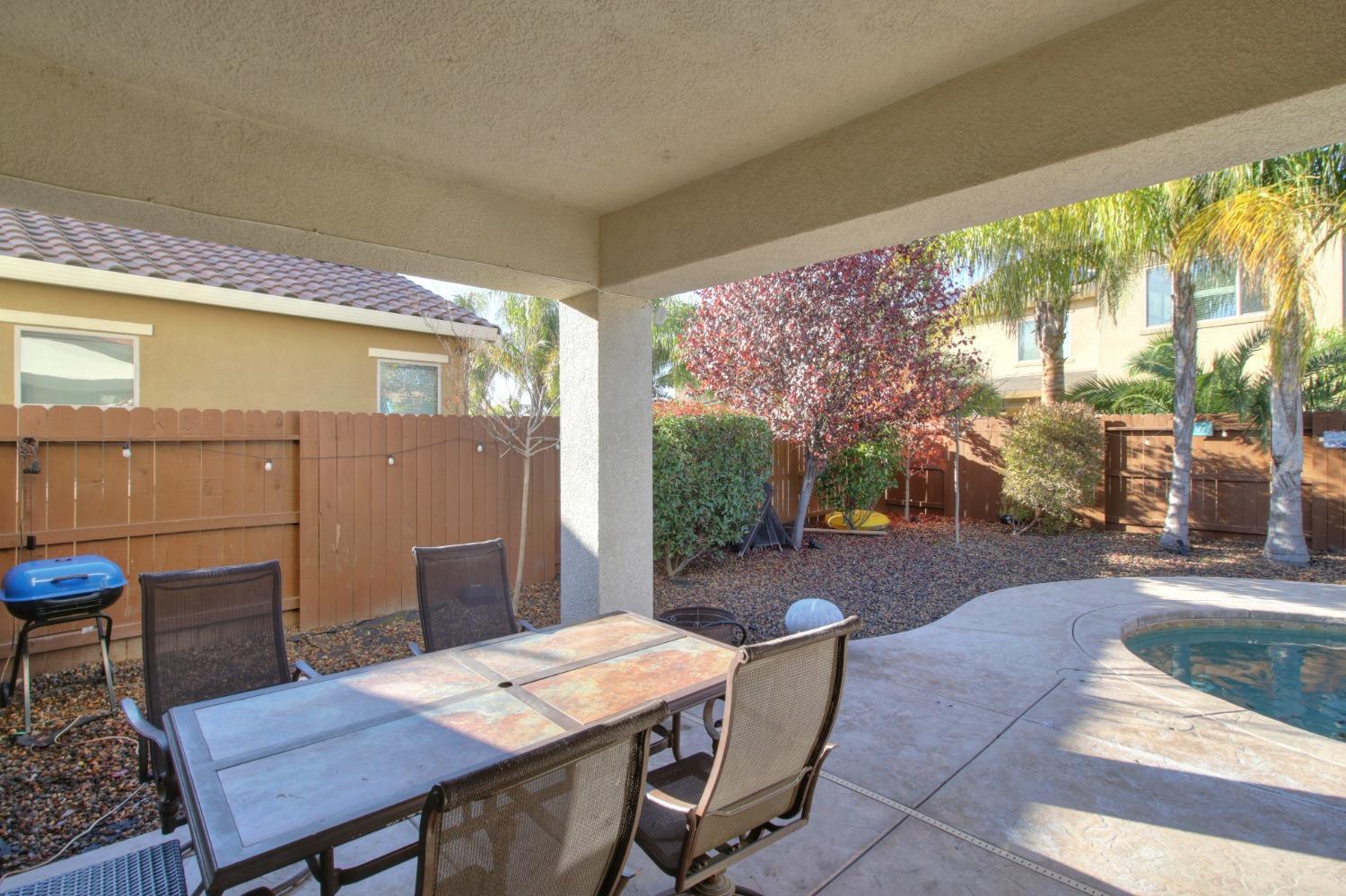 Detail Gallery Image 71 of 87 For 108 Bogart Ct, Roseville,  CA 95747 - 5 Beds | 4/1 Baths