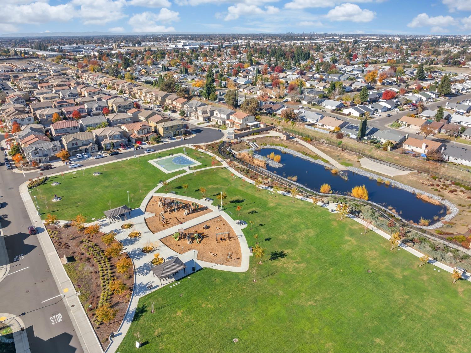 Detail Gallery Image 46 of 47 For 7824 Messara Way, Sacramento,  CA 95828 - 4 Beds | 3/1 Baths