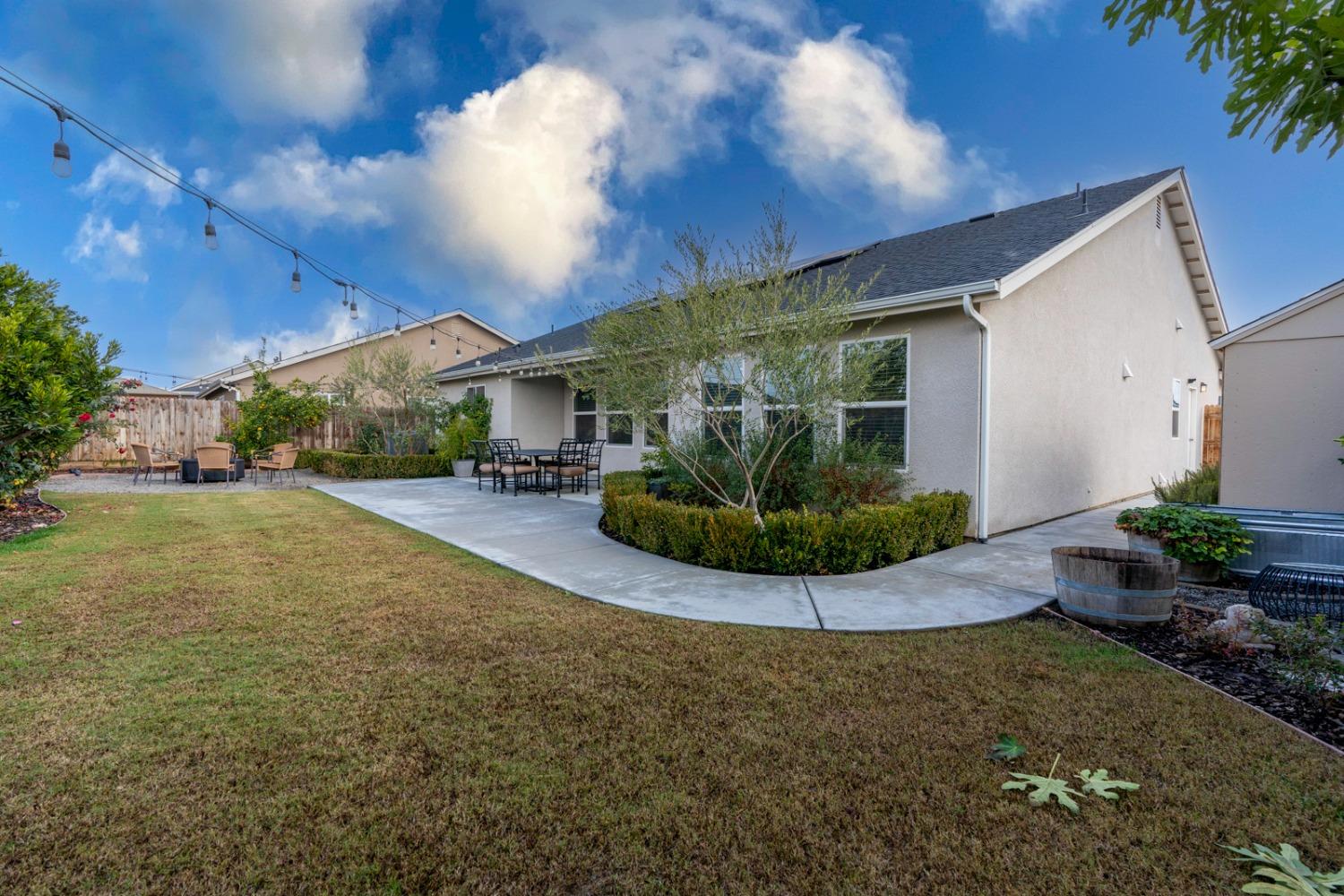 Detail Gallery Image 44 of 64 For 1765 Clearwater St, Tulare,  CA 93274 - 4 Beds | 2 Baths