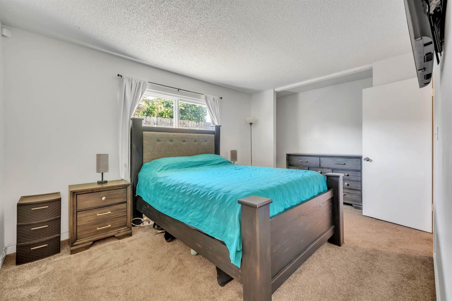 Detail Gallery Image 24 of 36 For 5921 Green Glen Way, Sacramento,  CA 95842 - 3 Beds | 2 Baths