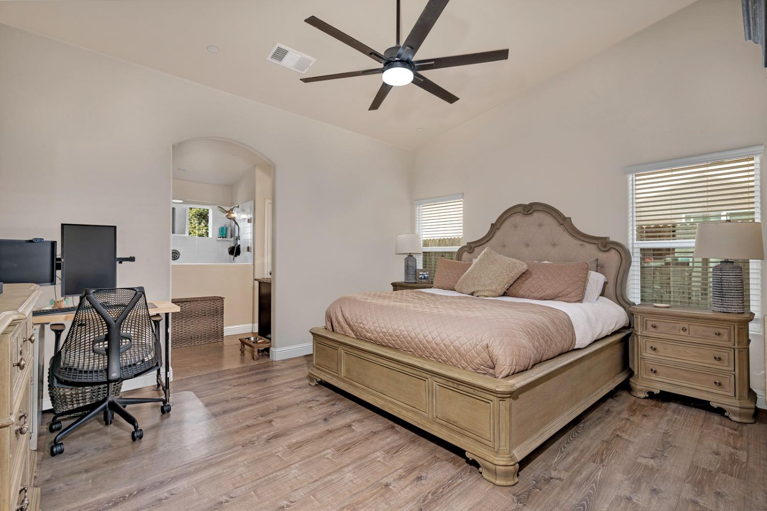 Detail Gallery Image 25 of 64 For 1765 Clearwater St, Tulare,  CA 93274 - 4 Beds | 2 Baths