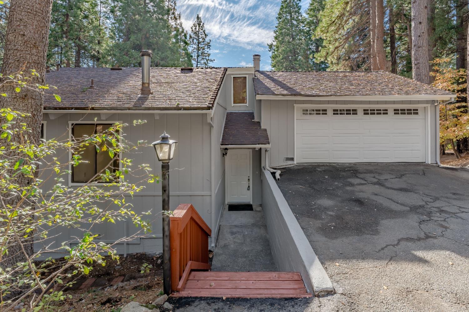 Detail Gallery Image 7 of 45 For 4363 Lakeridge Dr, Pollock Pines,  CA 95726 - 4 Beds | 2 Baths