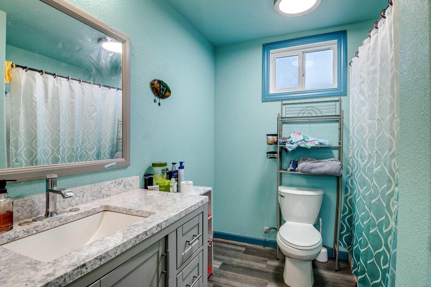 Detail Gallery Image 12 of 21 For 736 R St, Merced,  CA 95341 - 2 Beds | 1 Baths