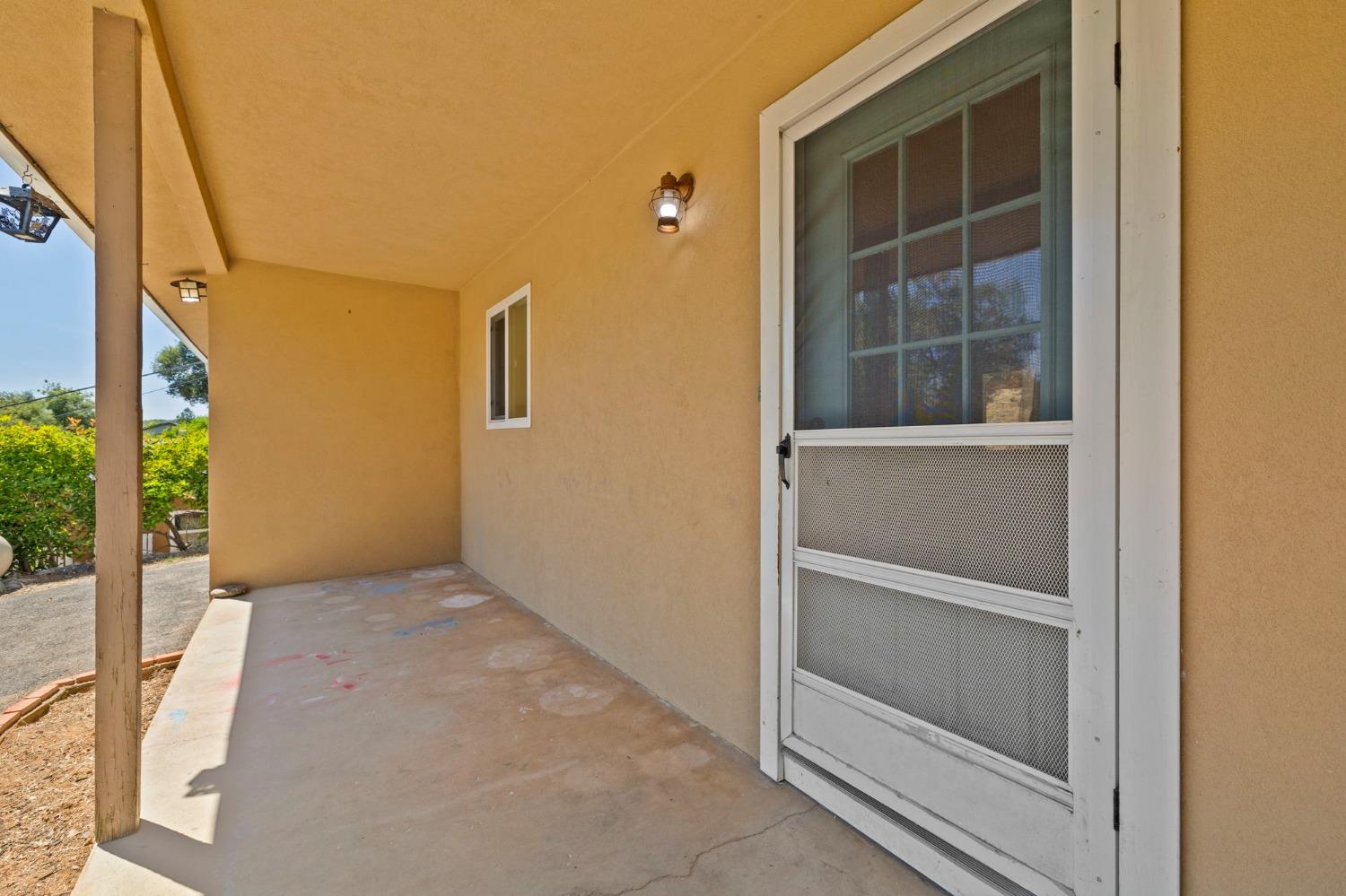 Detail Gallery Image 3 of 27 For 11124 Circle Dr, Jamestown,  CA 95327 - 3 Beds | 2 Baths