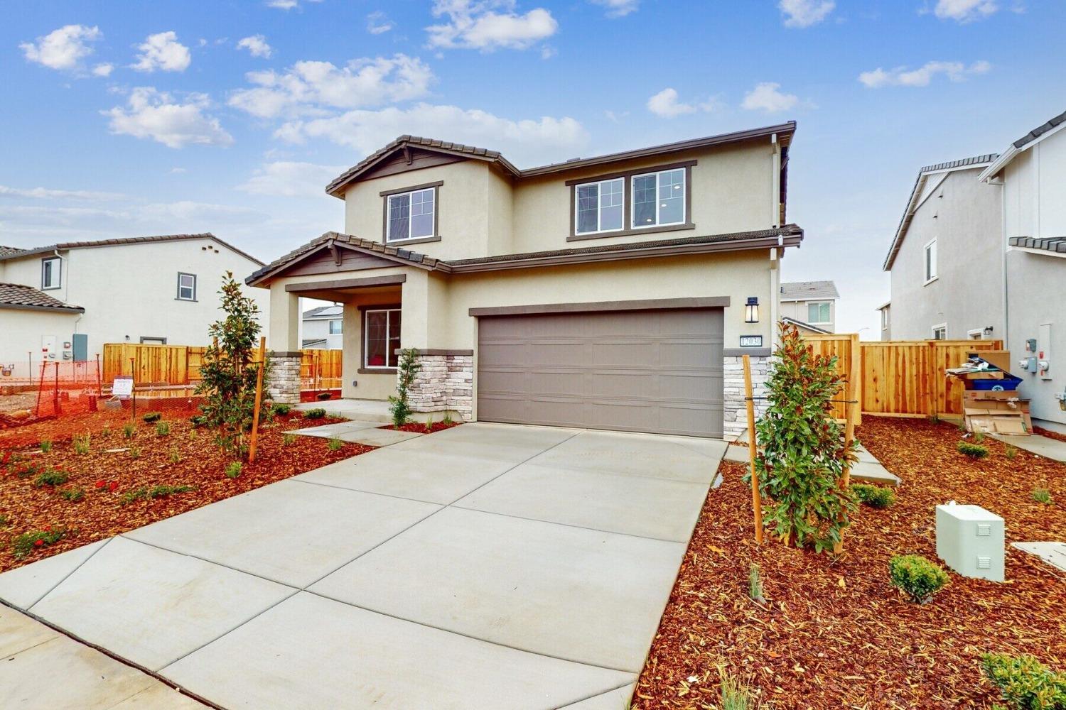 Detail Gallery Image 3 of 35 For 12030 Mircado Way, Rancho Cordova,  CA 95742 - 3 Beds | 2/1 Baths