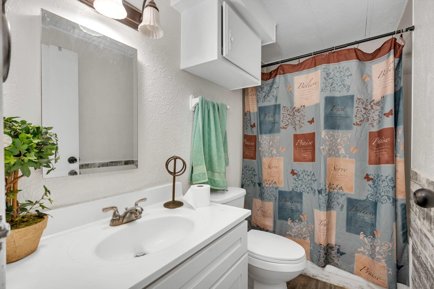 Detail Gallery Image 14 of 29 For 14476 Buena Vista Ct, La Grange,  CA 95329 - 2 Beds | 2 Baths