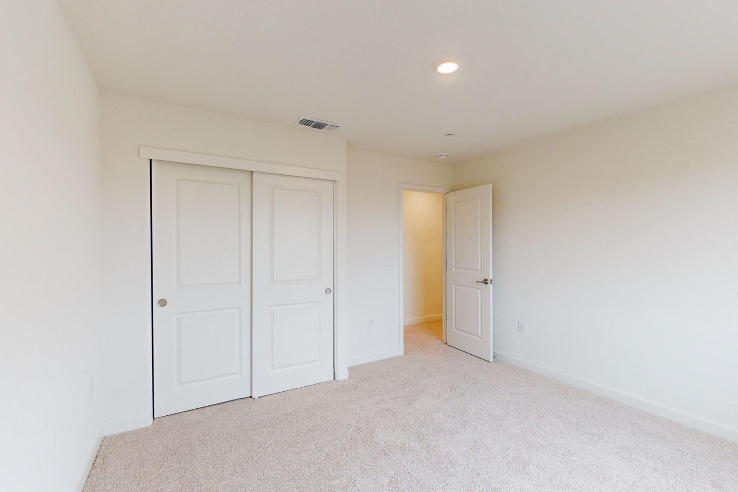 Detail Gallery Image 17 of 35 For 12030 Mircado Way, Rancho Cordova,  CA 95742 - 3 Beds | 2/1 Baths