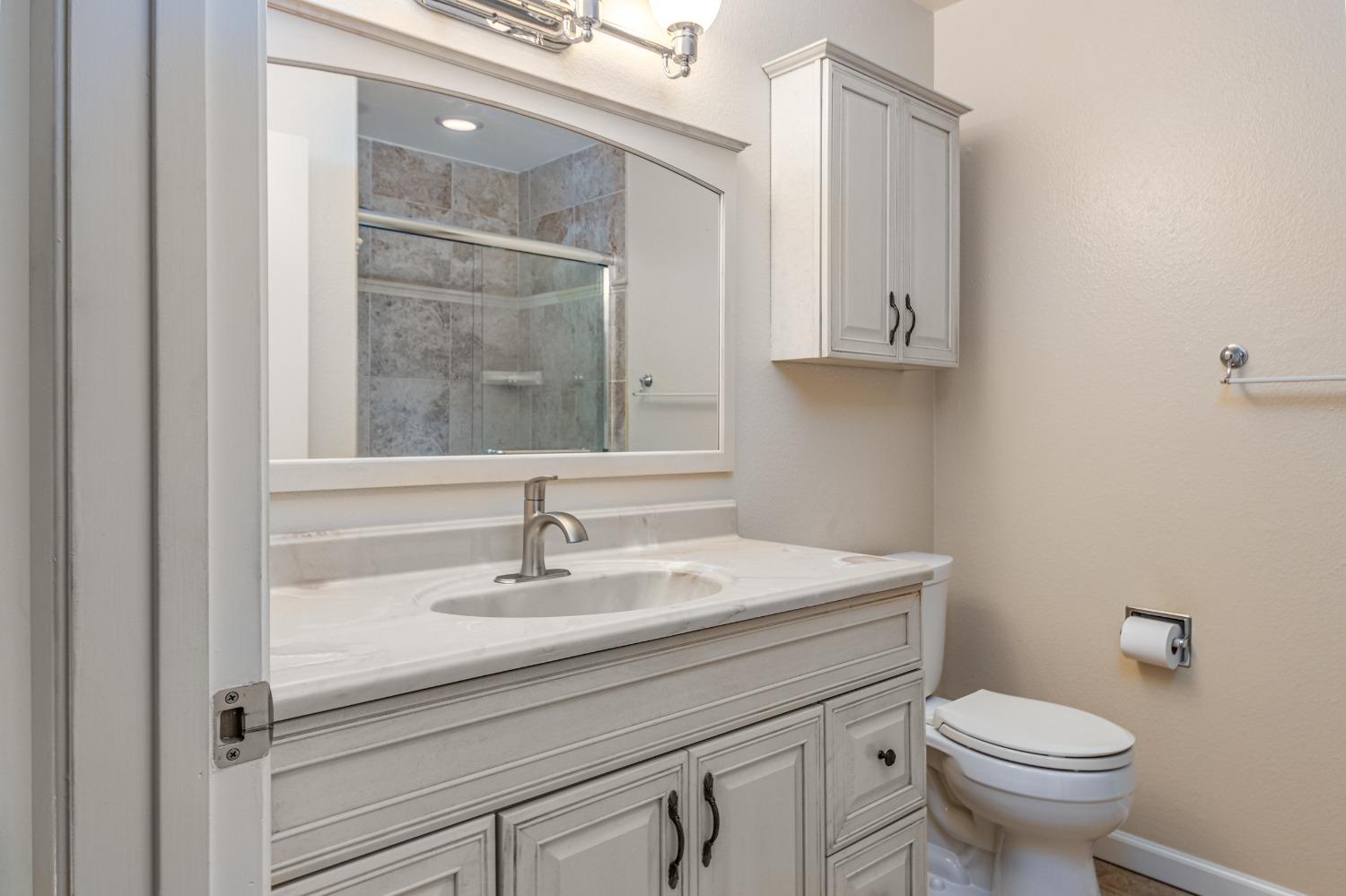 Detail Gallery Image 18 of 36 For 5807 Lonsdale Dr, Sacramento,  CA 95822 - 3 Beds | 2 Baths