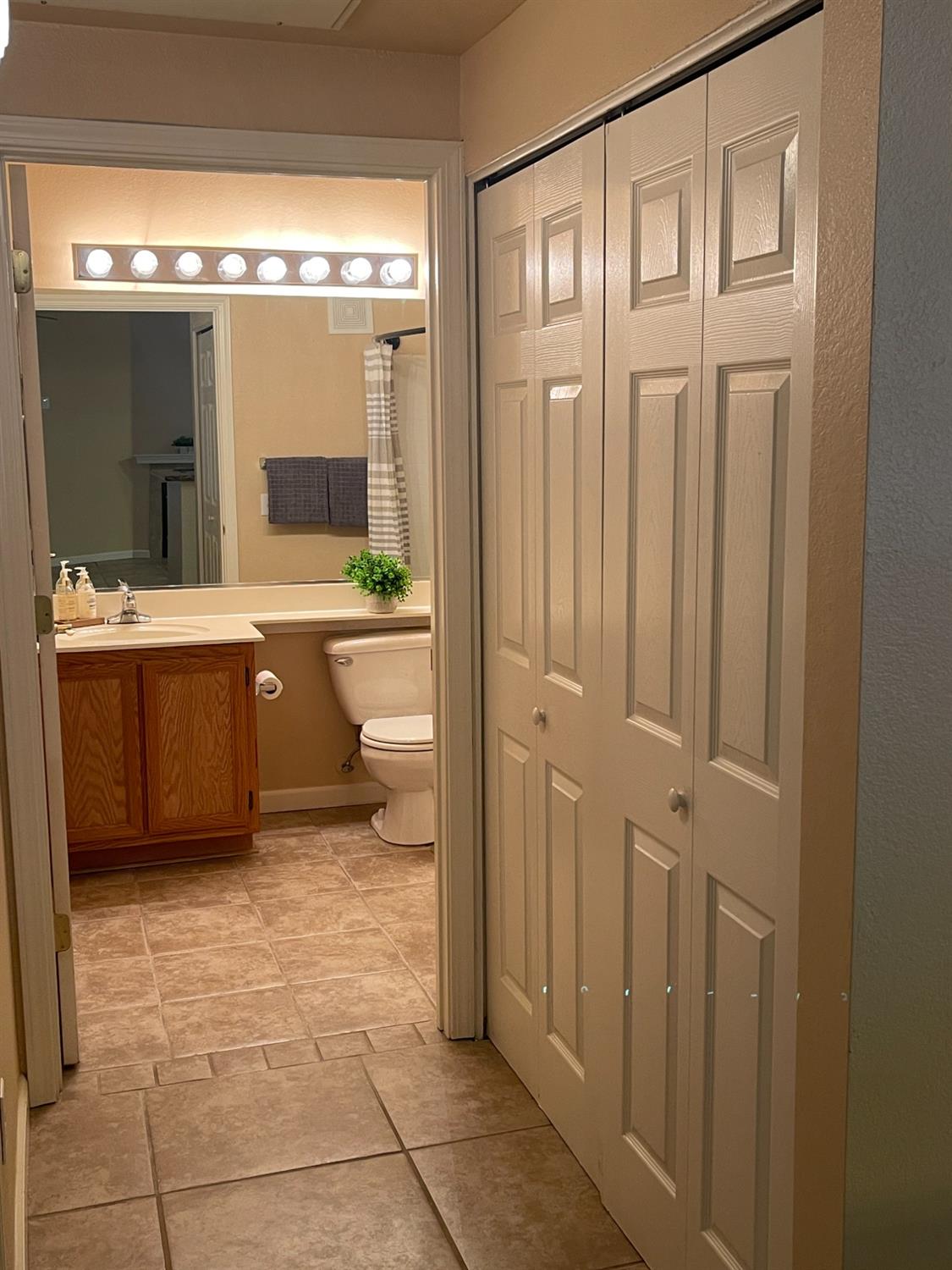 Detail Gallery Image 20 of 37 For 2303 Zephyr Cv #1092,  Rocklin,  CA 95677 - 2 Beds | 2 Baths