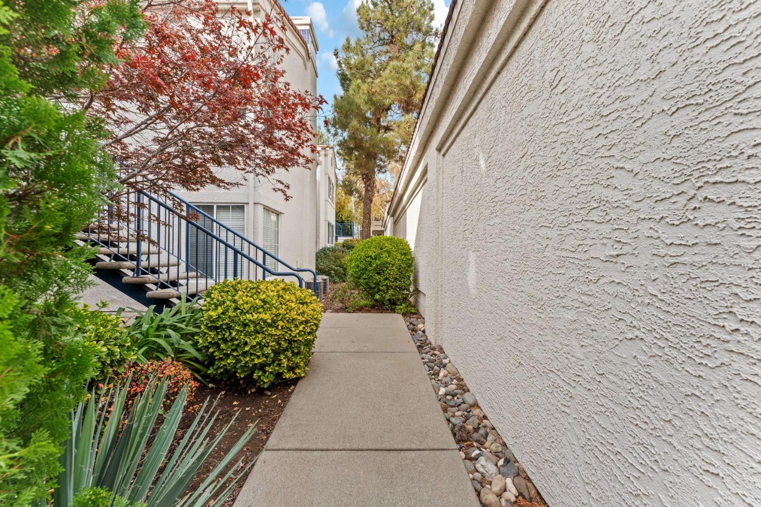 Detail Gallery Image 3 of 37 For 2303 Zephyr Cv #1092,  Rocklin,  CA 95677 - 2 Beds | 2 Baths