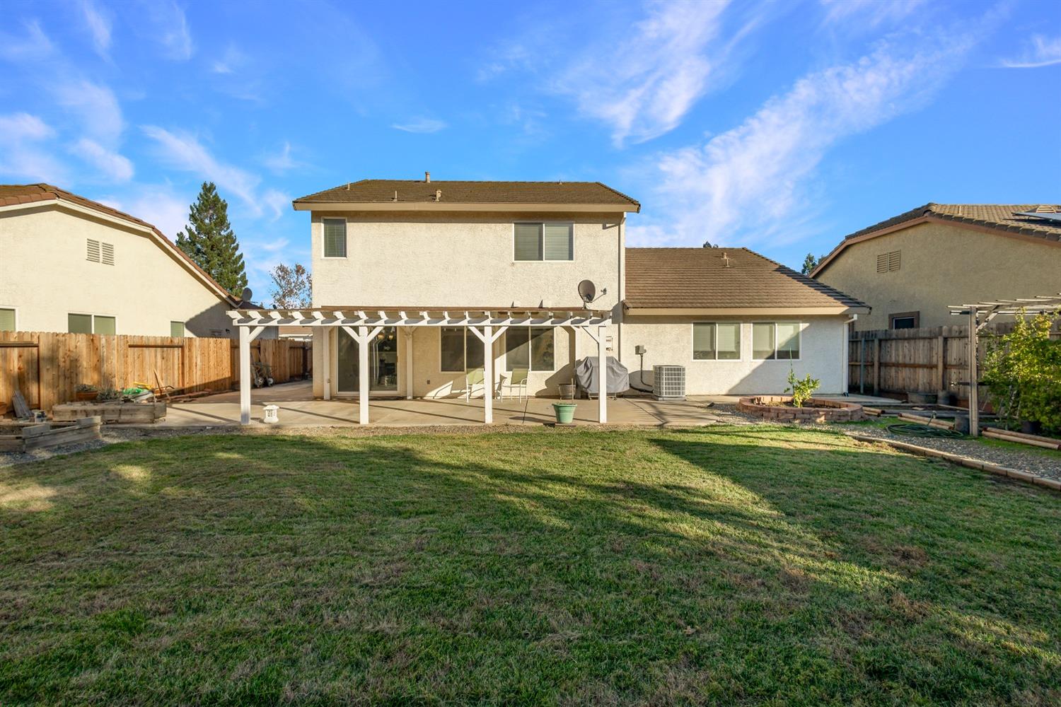 Detail Gallery Image 46 of 70 For 9525 Conda Way, Elk Grove,  CA 95624 - 4 Beds | 3 Baths