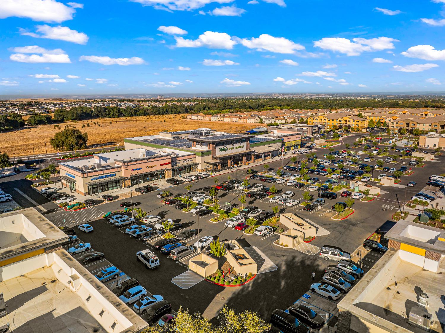 Detail Gallery Image 90 of 90 For 2016 Cumberland Loop, Roseville,  CA 95747 - 6 Beds | 4 Baths