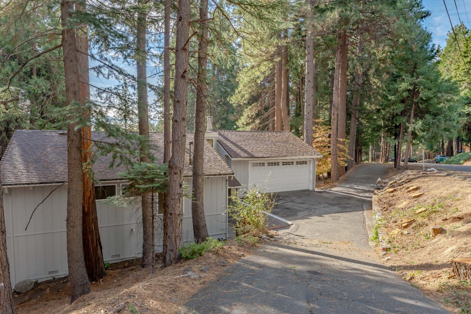 Detail Gallery Image 9 of 45 For 4363 Lakeridge Dr, Pollock Pines,  CA 95726 - 4 Beds | 2 Baths