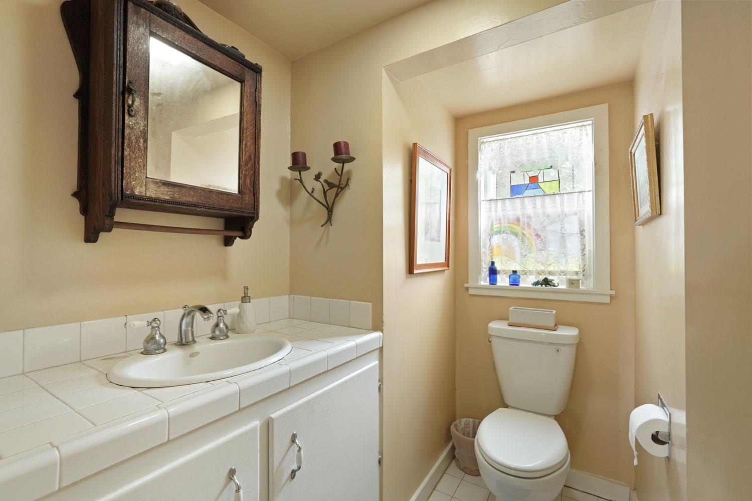 Detail Gallery Image 28 of 66 For 39670 S River Rd, Clarksburg,  CA 95612 - 5 Beds | 1/1 Baths