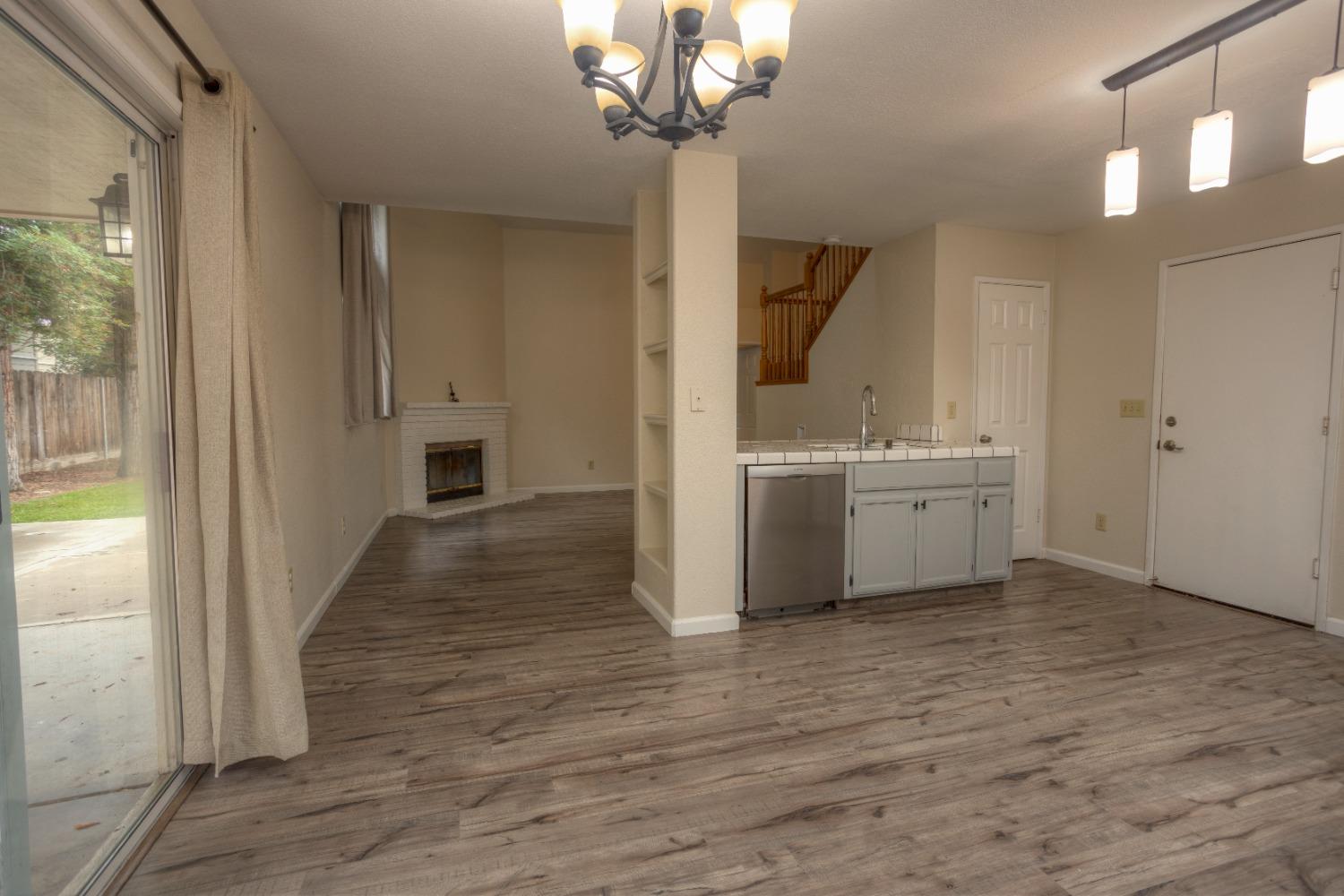 Detail Gallery Image 15 of 26 For 3500 Honeycreeper, Turlock,  CA 95382 - 3 Beds | 2/1 Baths