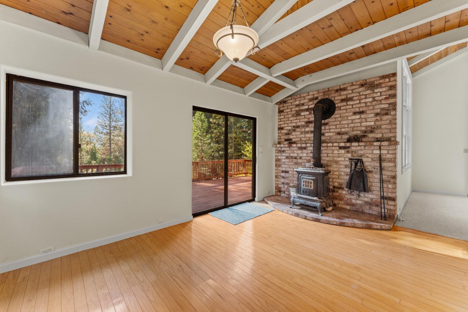 Detail Gallery Image 20 of 45 For 4363 Lakeridge Dr, Pollock Pines,  CA 95726 - 4 Beds | 2 Baths