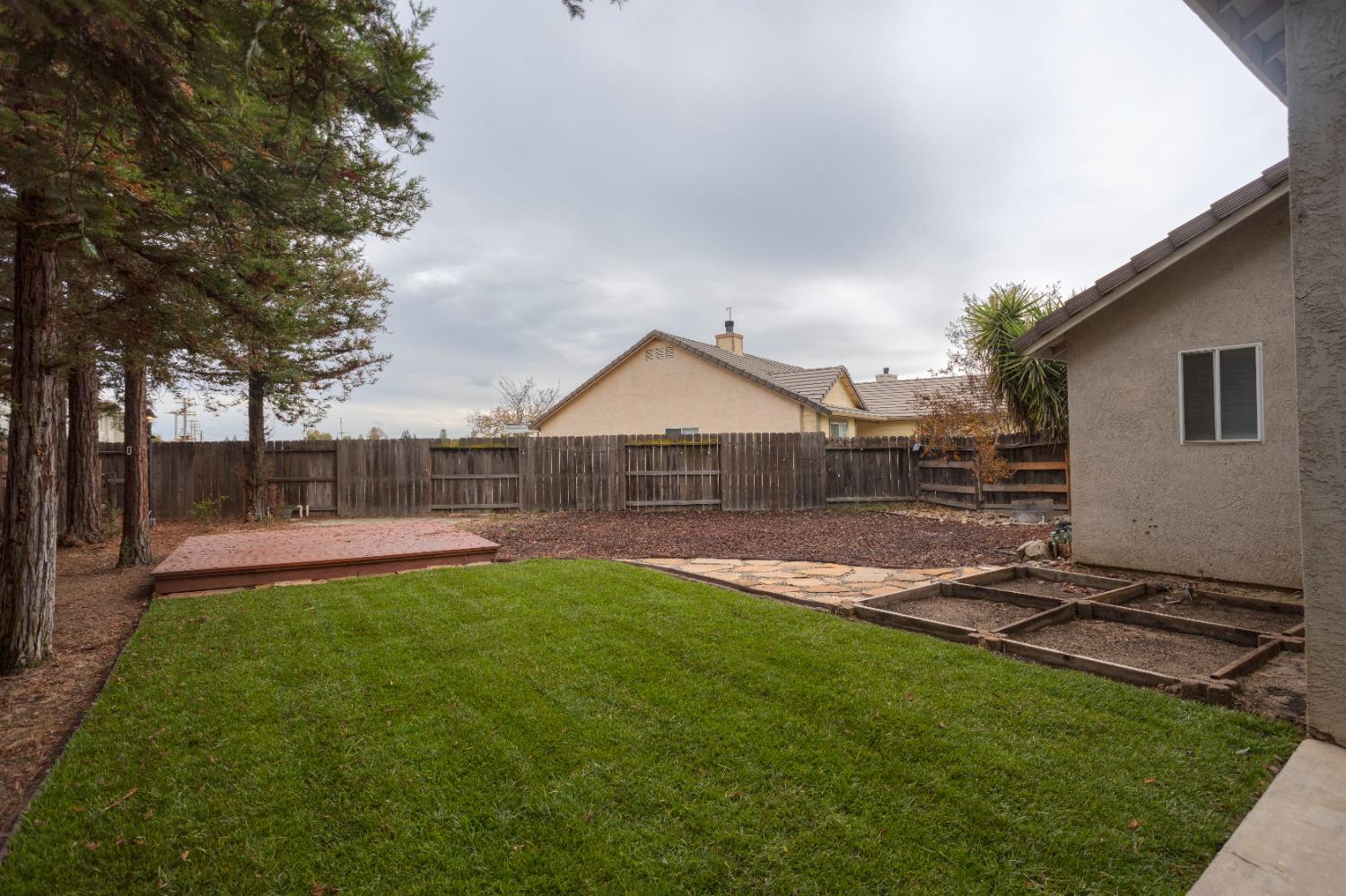 Detail Gallery Image 24 of 26 For 3500 Honeycreeper, Turlock,  CA 95382 - 3 Beds | 2/1 Baths