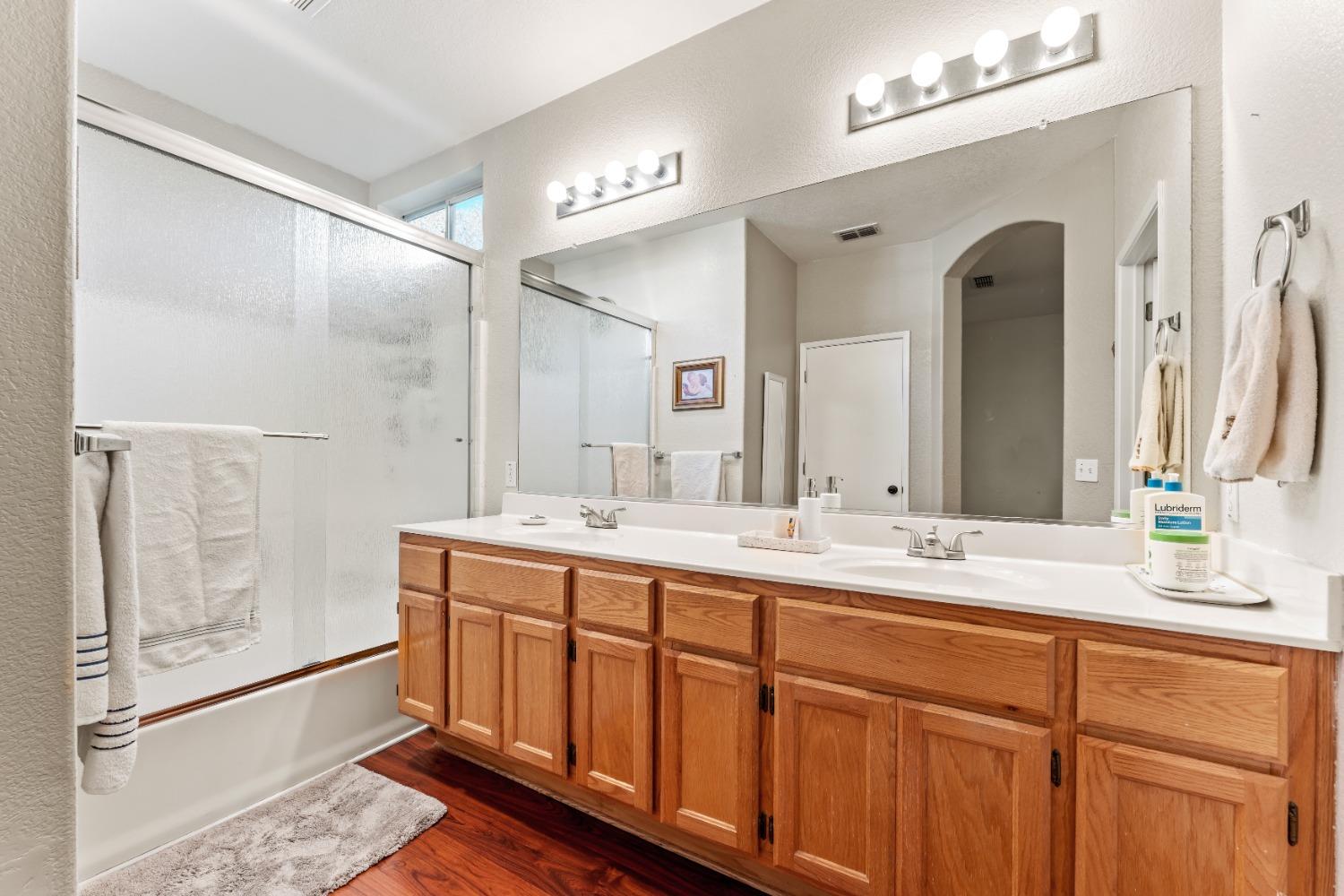 Detail Gallery Image 43 of 46 For 1584 Gateway Dr, West Sacramento,  CA 95691 - 3 Beds | 2 Baths