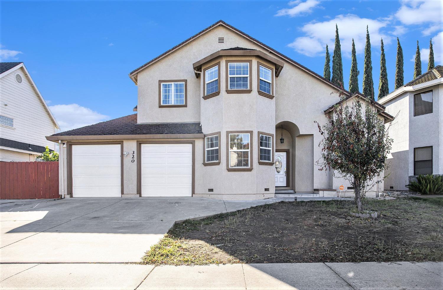 Detail Gallery Image 1 of 32 For 320 Covey Ln, Tracy,  CA 95376 - 4 Beds | 2/1 Baths