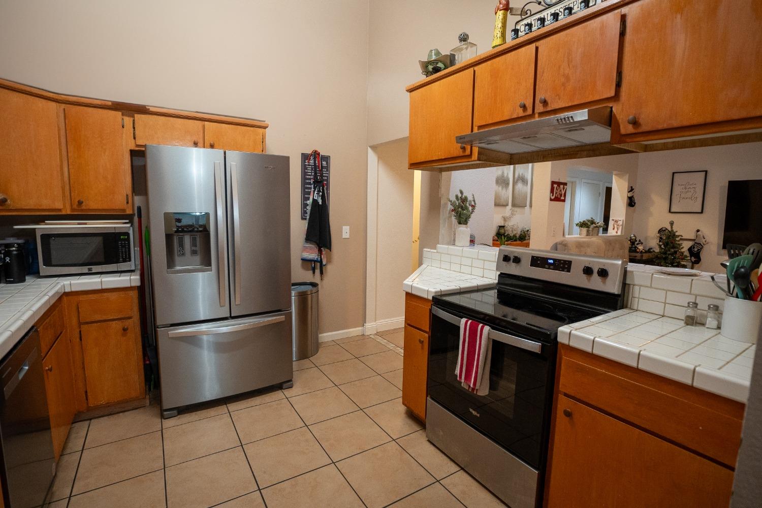 Detail Gallery Image 7 of 13 For 1567 Hazel Ave, Yuba City,  CA 95993 - 3 Beds | 2 Baths