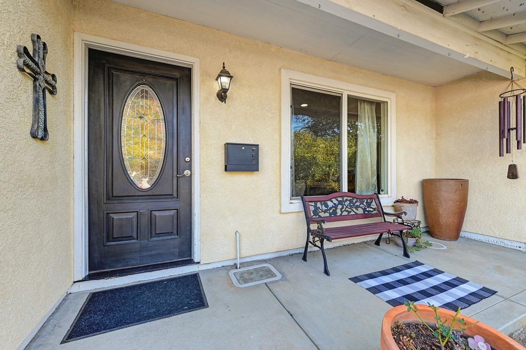 Detail Gallery Image 5 of 35 For 1313 Edmonton Ave, Roseville,  CA 95661 - 3 Beds | 2 Baths