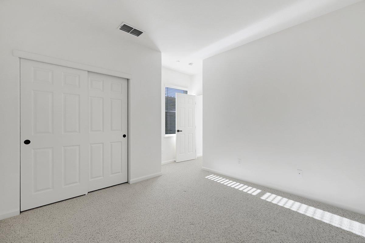 Detail Gallery Image 31 of 38 For 925 Courtyards Loop, Lincoln,  CA 95648 - 3 Beds | 2/1 Baths