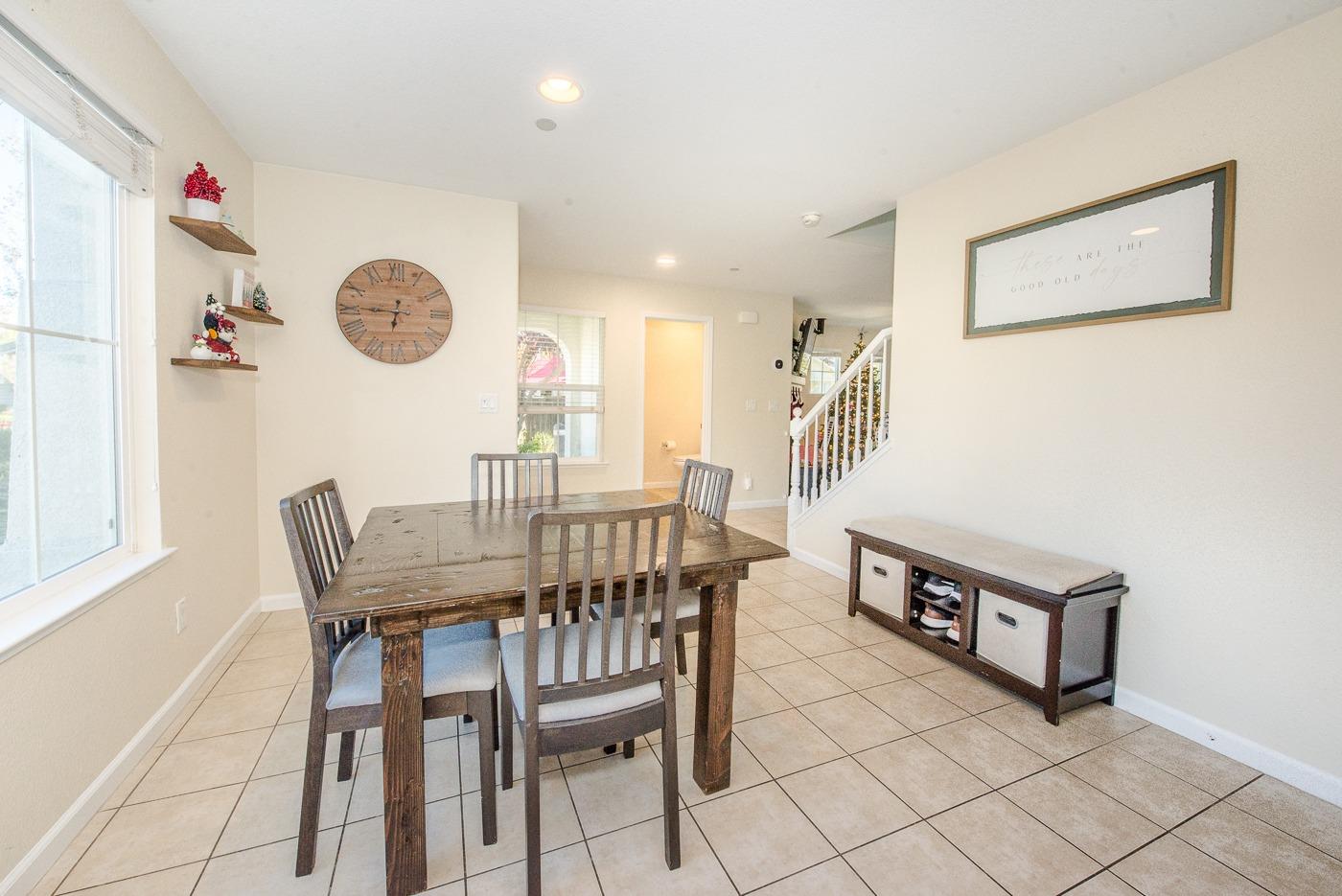 Detail Gallery Image 4 of 40 For 747 Breen Ct, Woodland,  CA 95776 - 3 Beds | 2/1 Baths