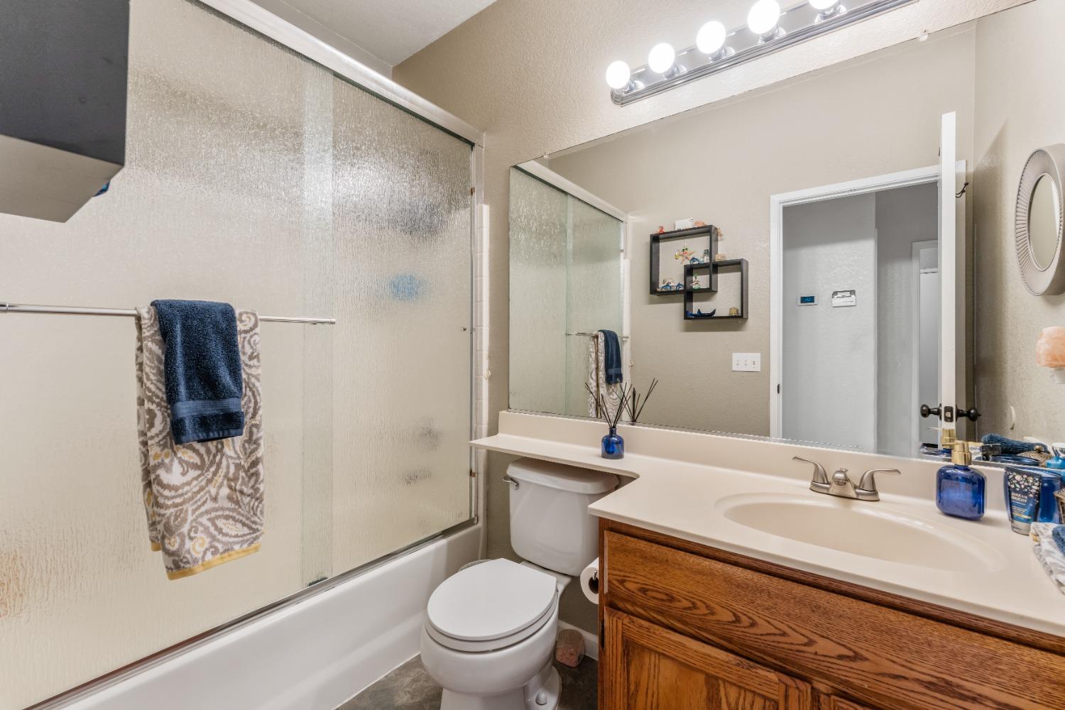 Detail Gallery Image 37 of 46 For 1584 Gateway Dr, West Sacramento,  CA 95691 - 3 Beds | 2 Baths