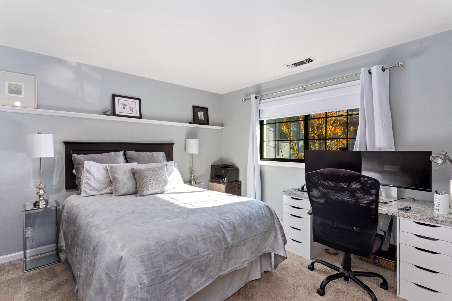 Detail Gallery Image 10 of 19 For 2497 Merrychase Dr #12,  Cameron Park,  CA 95682 - 2 Beds | 2/1 Baths