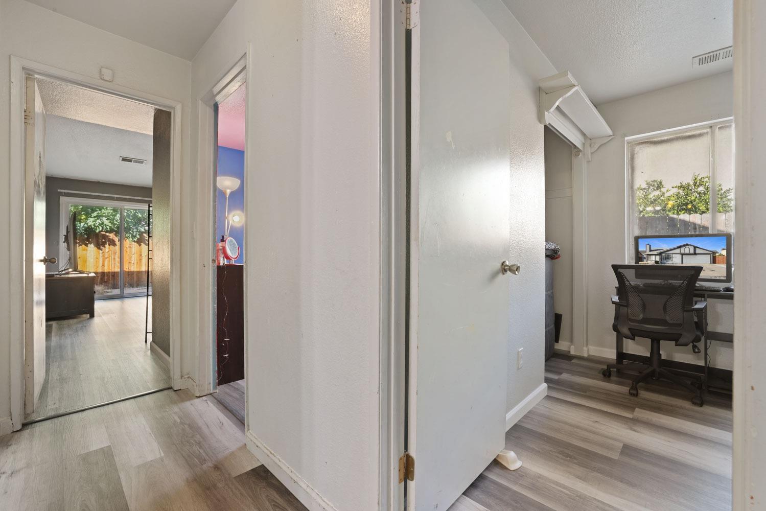 Detail Gallery Image 23 of 38 For 1539 Capitola Cir, Stockton,  CA 95206 - 4 Beds | 2 Baths