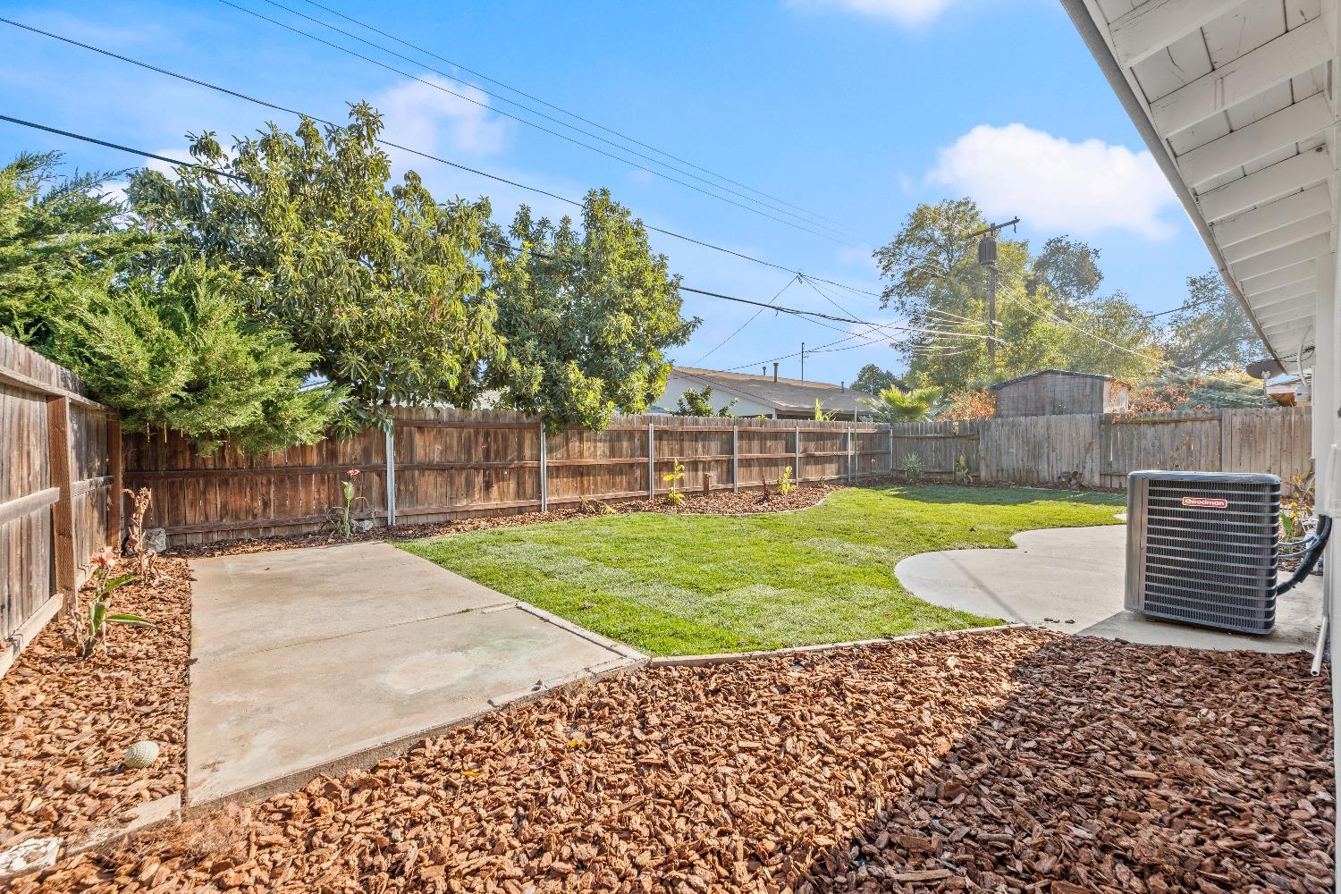 Detail Gallery Image 21 of 23 For 6113 Welty Way, Sacramento,  CA 95824 - 3 Beds | 2 Baths