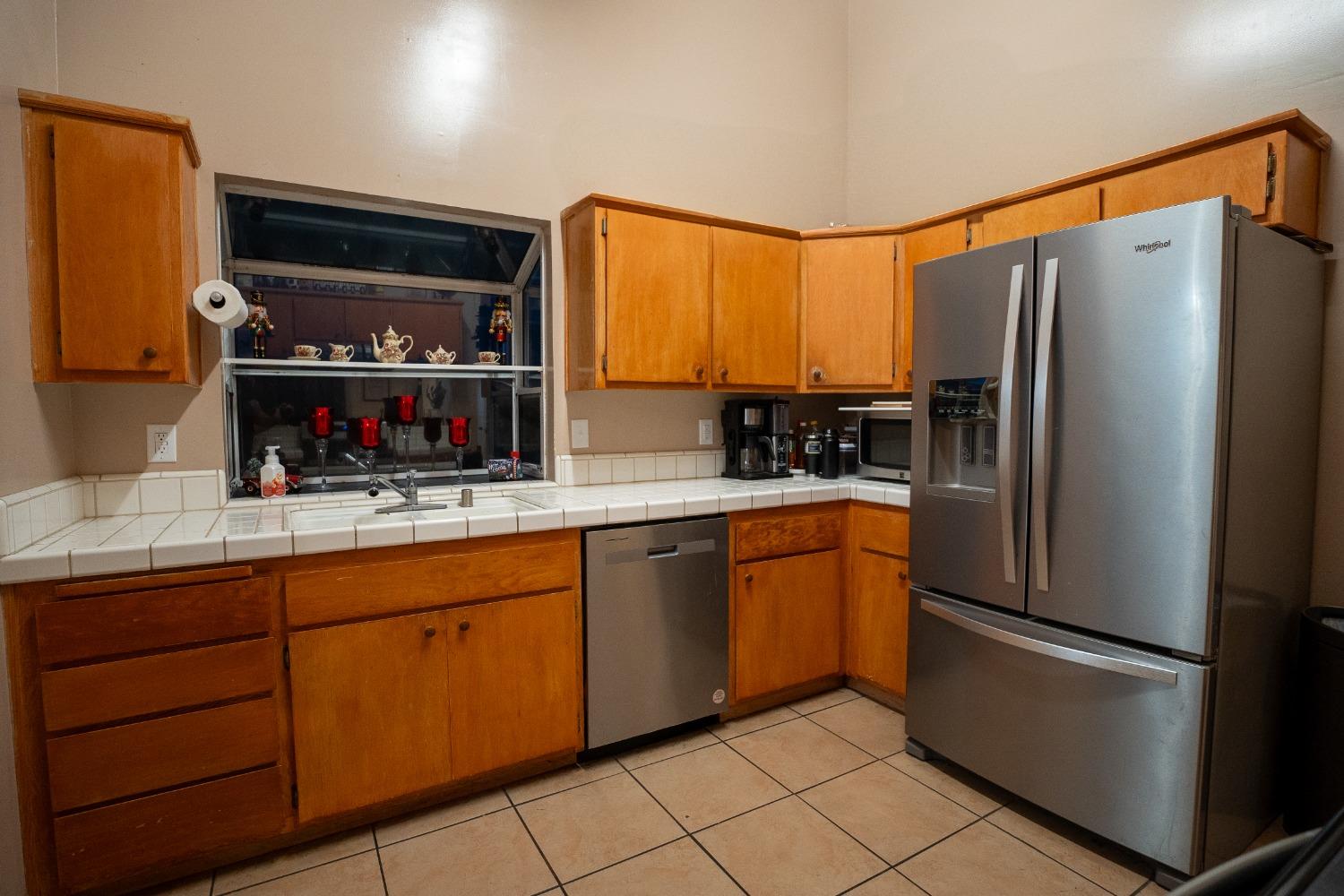 Detail Gallery Image 6 of 13 For 1567 Hazel Ave, Yuba City,  CA 95993 - 3 Beds | 2 Baths