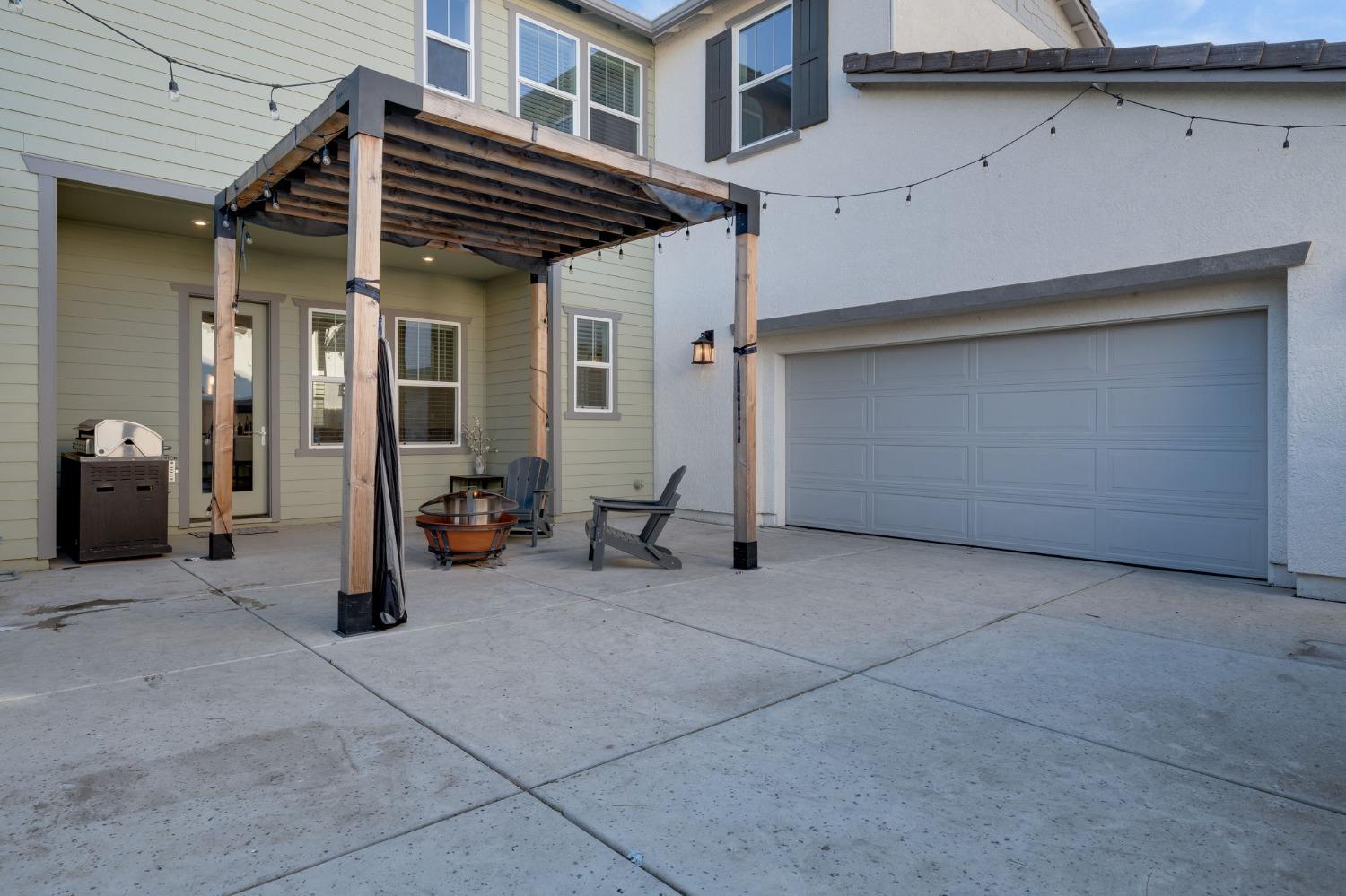 Detail Gallery Image 43 of 48 For 7473 Amonde Way, Elk Grove,  CA 95757 - 5 Beds | 5/1 Baths