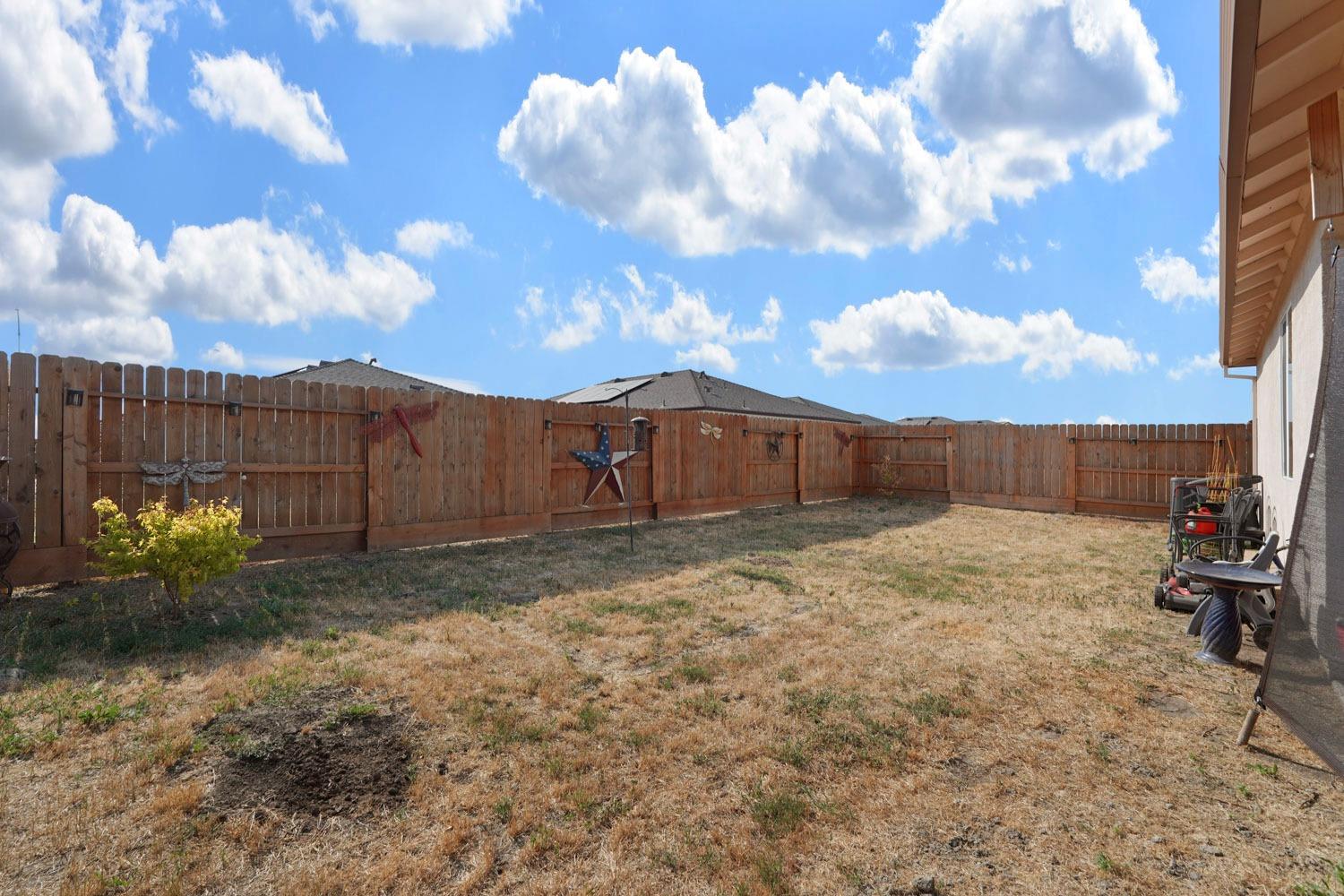 Detail Gallery Image 36 of 52 For 10461 Skynyrd Way, Stockton,  CA 95212 - 4 Beds | 2 Baths