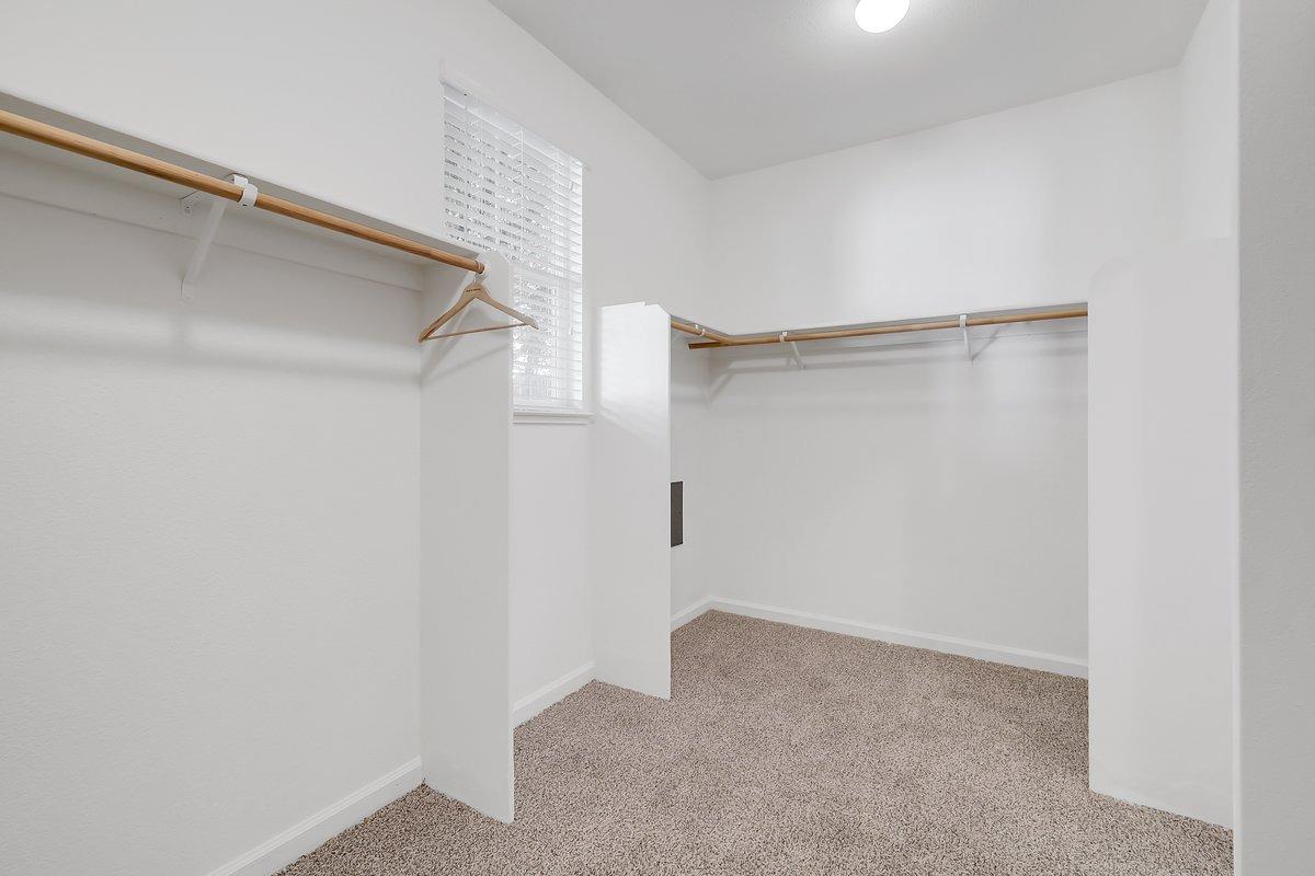 Detail Gallery Image 21 of 38 For 925 Courtyards Loop, Lincoln,  CA 95648 - 3 Beds | 2/1 Baths