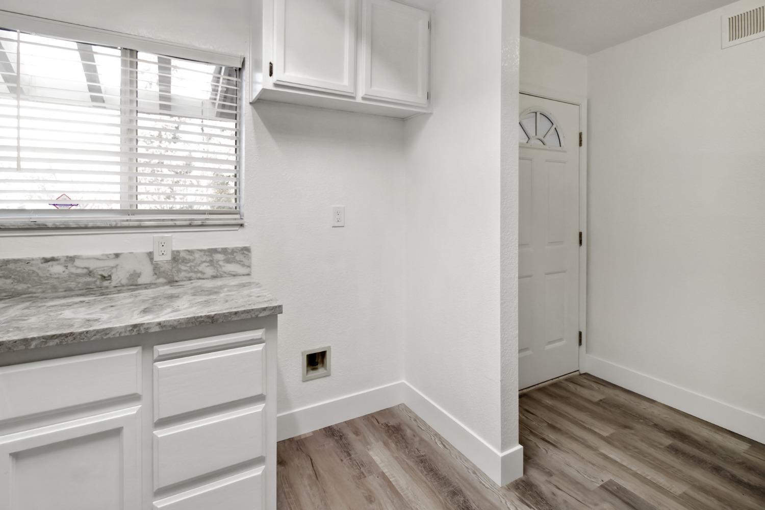 Detail Gallery Image 22 of 48 For 4830 Dover Ln #304,  Sacramento,  CA 95842 - 2 Beds | 2 Baths