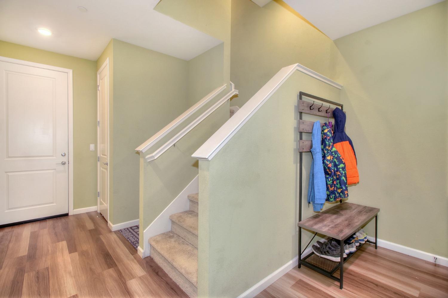 Detail Gallery Image 15 of 48 For 2933 Nantes Walk, Sacramento,  CA 95834 - 4 Beds | 3/1 Baths