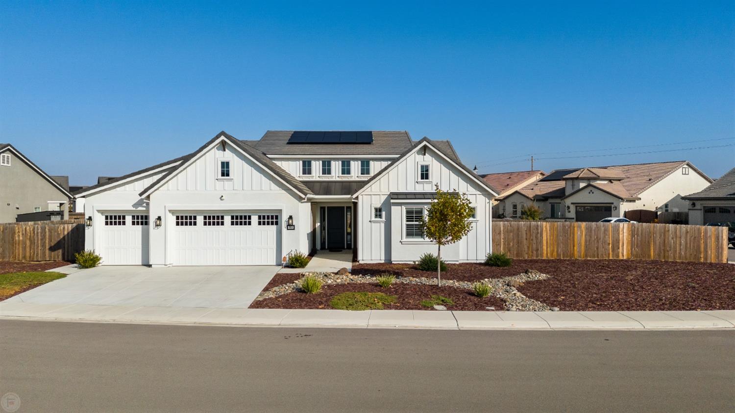 Detail Gallery Image 1 of 56 For 169 Nautilaus Dr, Manteca,  CA 95337 - 4 Beds | 3/1 Baths