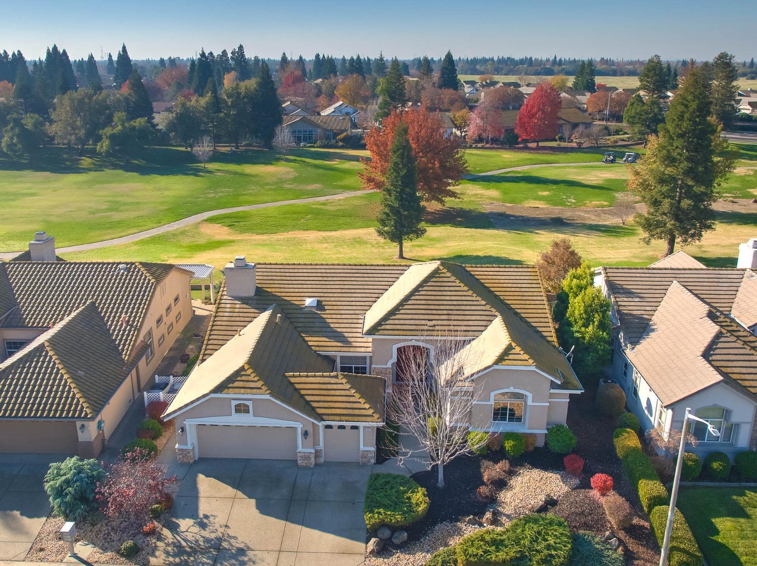 Detail Gallery Image 1 of 1 For 6361 Rose Garden Ln, Roseville,  CA 95747 - 3 Beds | 2/1 Baths