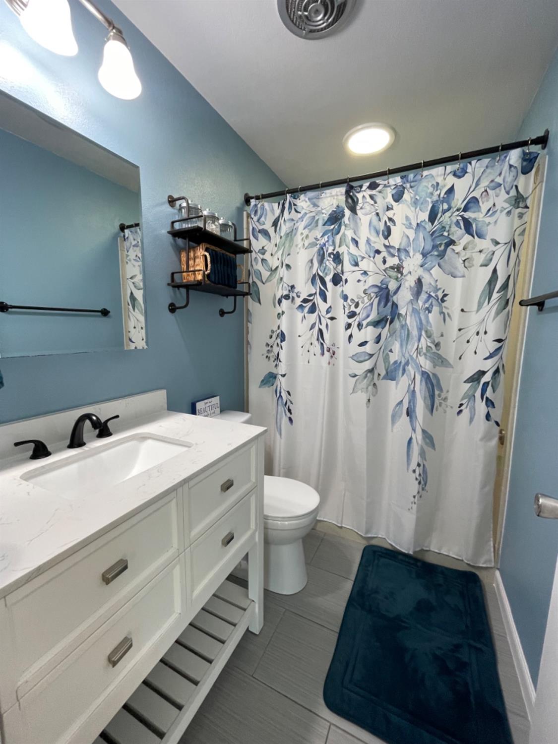 Detail Gallery Image 14 of 24 For 795 Regent Loop, Yuba City,  CA 95991 - 3 Beds | 1 Baths